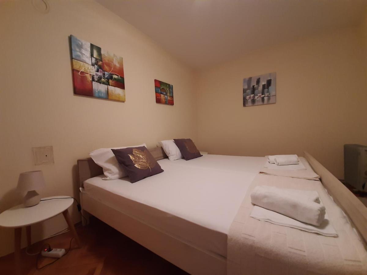 Haus Apartman Zajecar M&L מראה חיצוני תמונה