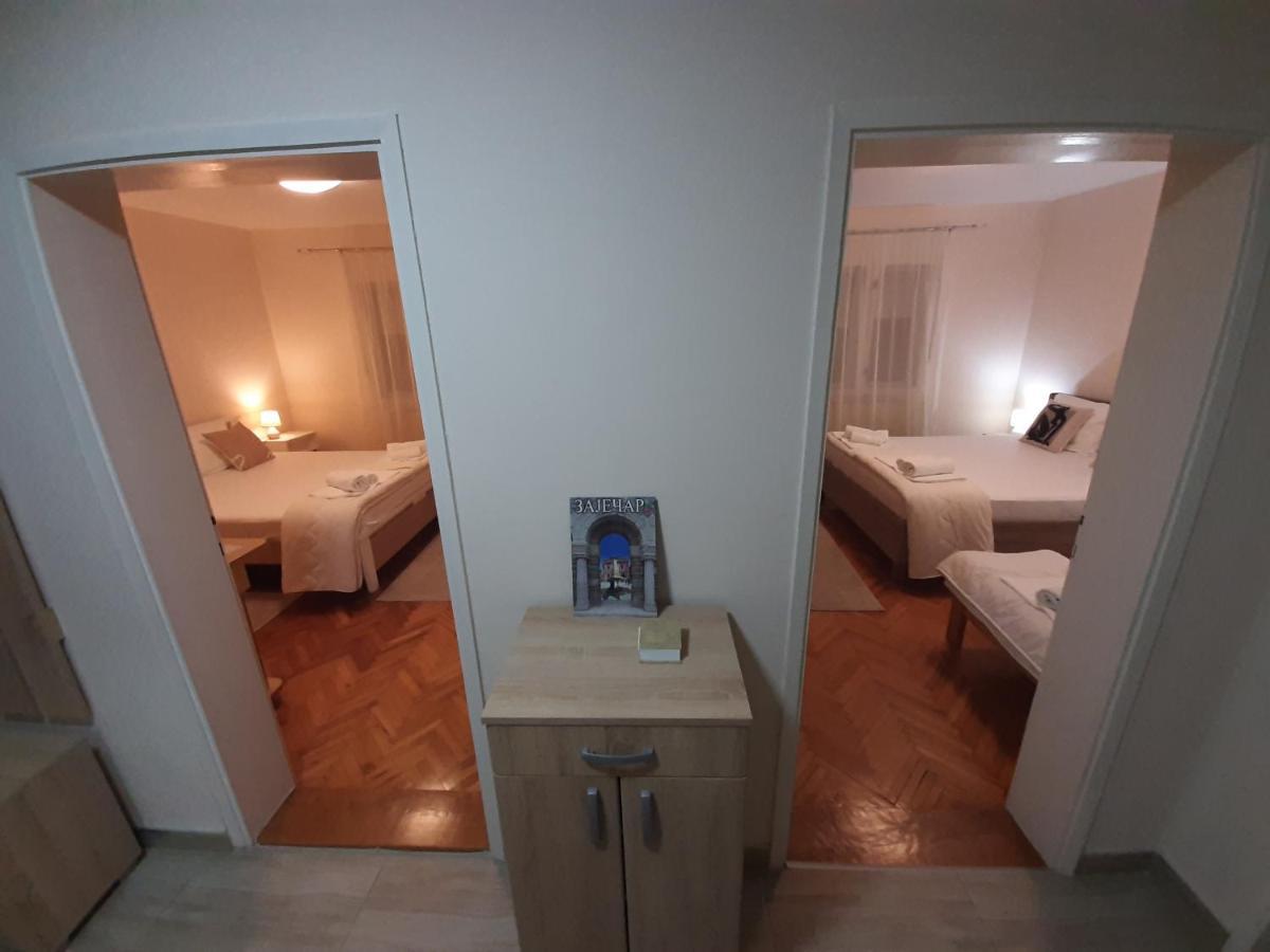 Haus Apartman Zajecar M&L מראה חיצוני תמונה